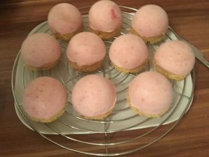 Törtchen für die Mirror Glaze vorbereiten